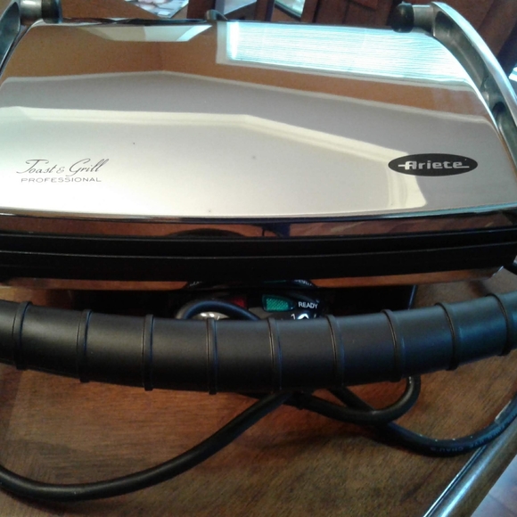 Ariete Grill with European Plug